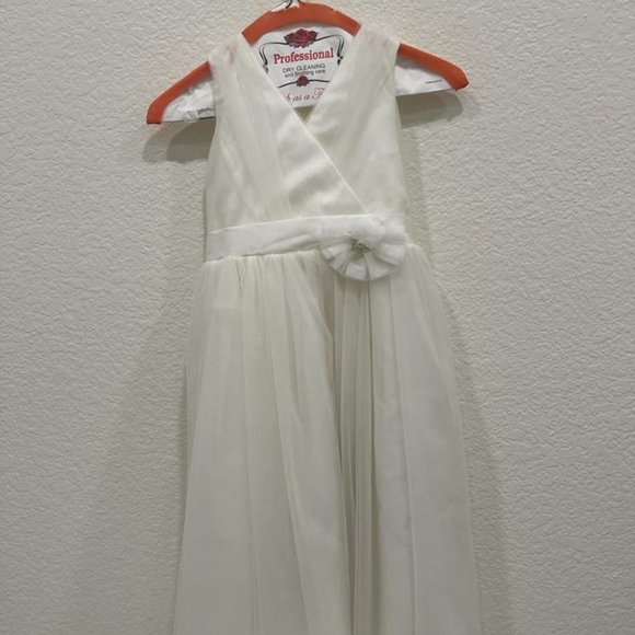 FLOWER GIRL DRESS size 5/6 and 7/8 for little girls - Picture 1 of 4